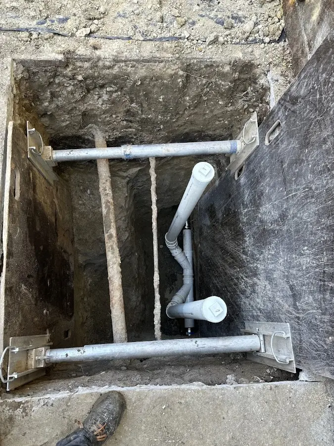Experienced plumber completing Drain Cleaning work in Boylston